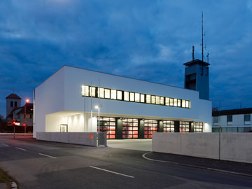 Leitstellengebäude an der Ecke Beethoven- und Charlottenstraße